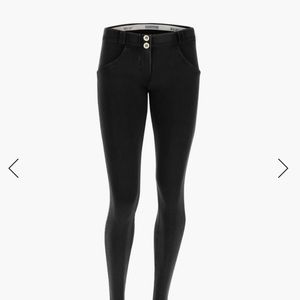 Black Freddy Wr. Up Jeans